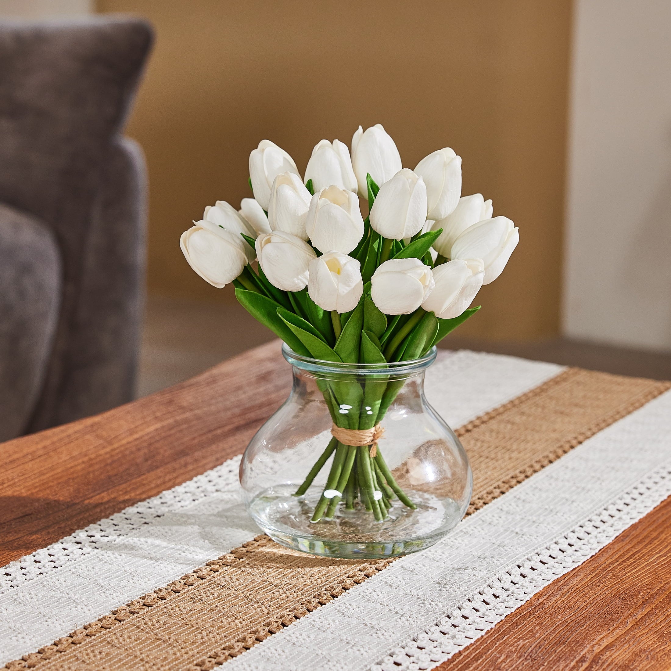 DR.Planzen Artificial White Tulip Arrangement in Glass Vase, 8 Bloom Fake Flowers with Faux Water, 10.2in Tall Home Decor Centerpiece